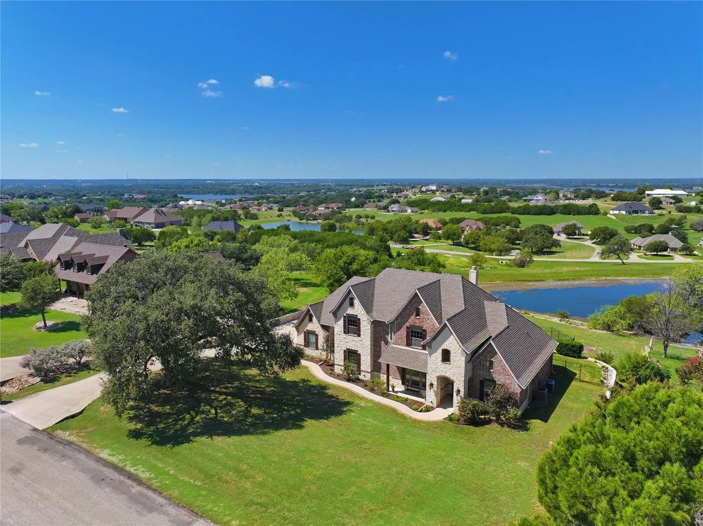 2508 Wills Way Drive, Granbury