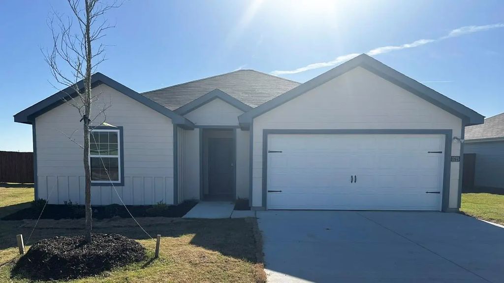 3725 Pilatus Avenue, Corsicana