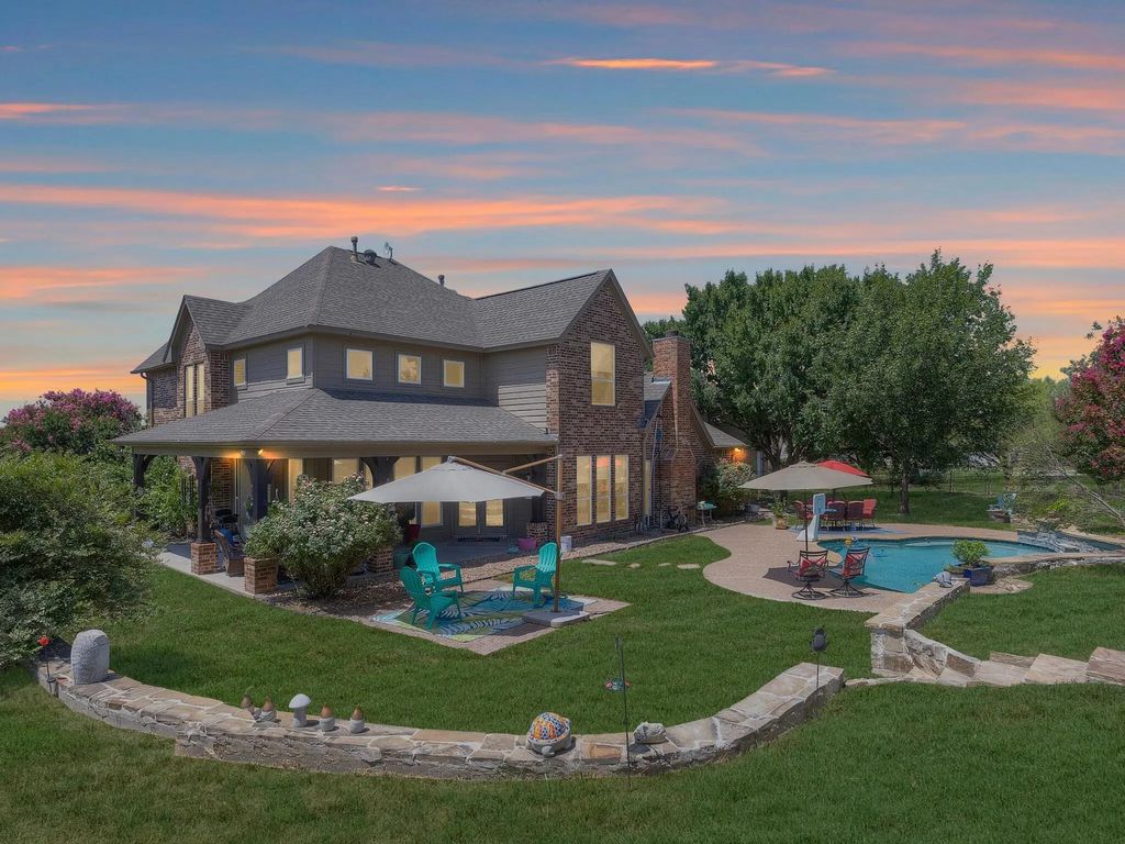 118 Corona Court, Fort Worth