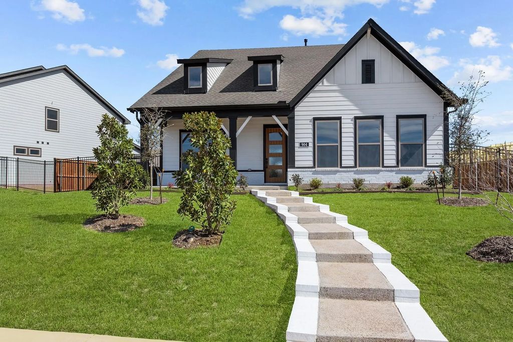 904 Gilbreath Avenue, Crowley