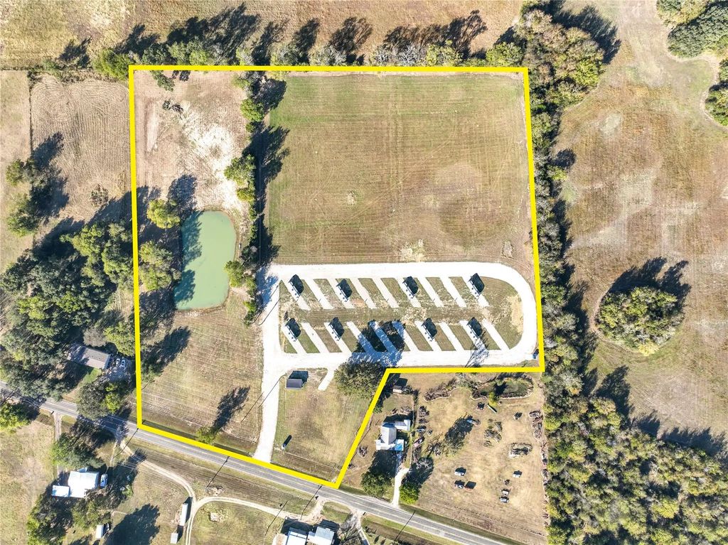 3715 Farm Road 1567 W, Sulphur Springs