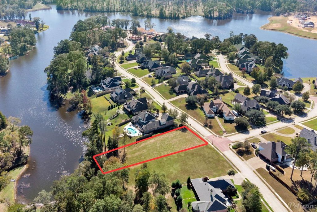 Waters Edge Circle, Shreveport