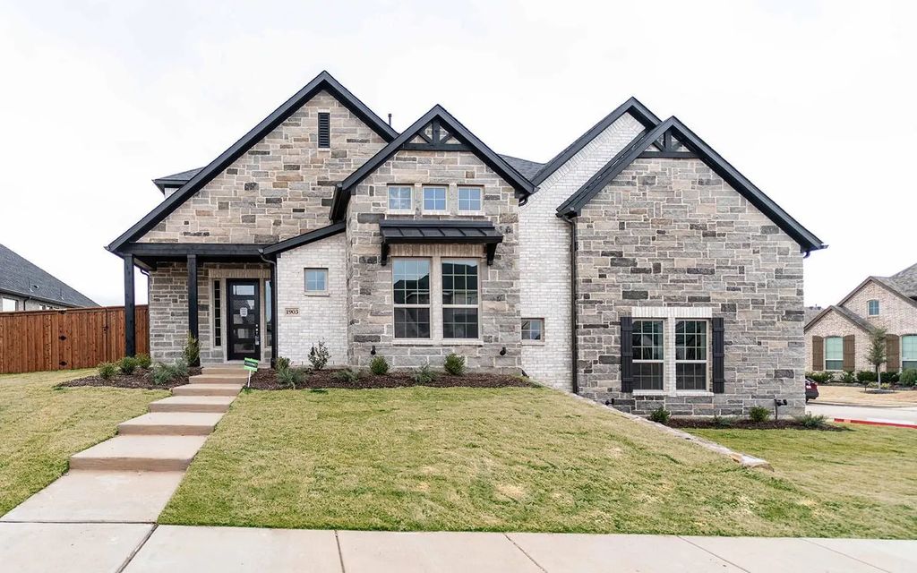 1903 Sicilia Court, McLendon Chisholm