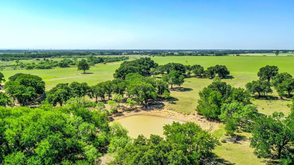 2660 County Road 482, De Leon