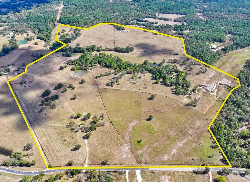 1 Wood Farm Road, Huntsville