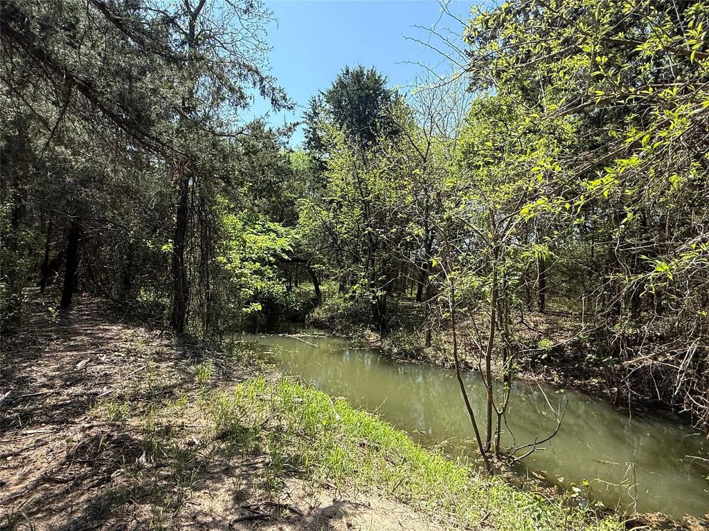 261 Catholic Cemetery Road, Montague