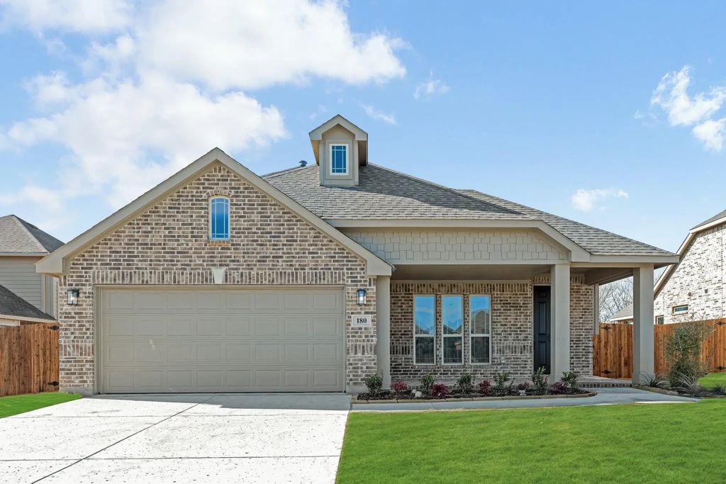 180 Creekside Drive, Sanger