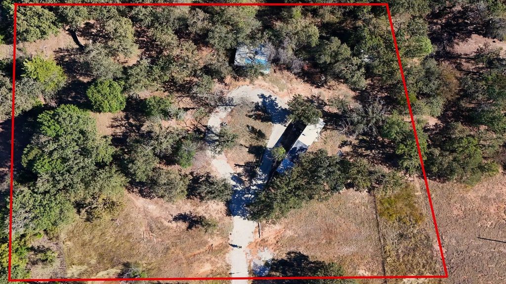 689 Hunter Trail, Bridgeport