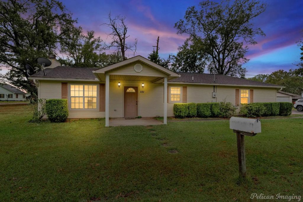 101 W Jefferson Avenue, Haughton