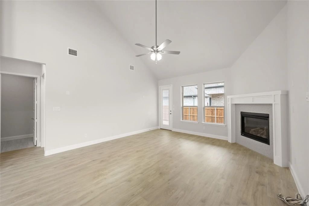 1009 Wasatch Court, Burleson