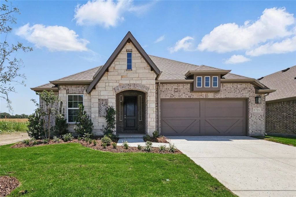 1721 Gateway Lane, Van Alstyne