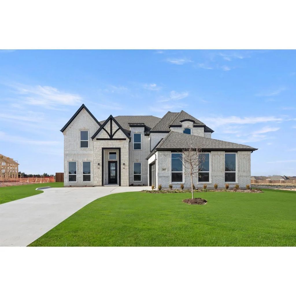 1817 Hidden Creek Drive, Midlothian