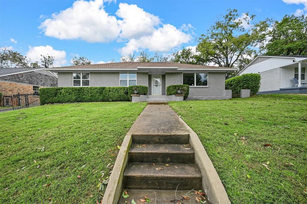 9211 Crestlake Drive, Dallas