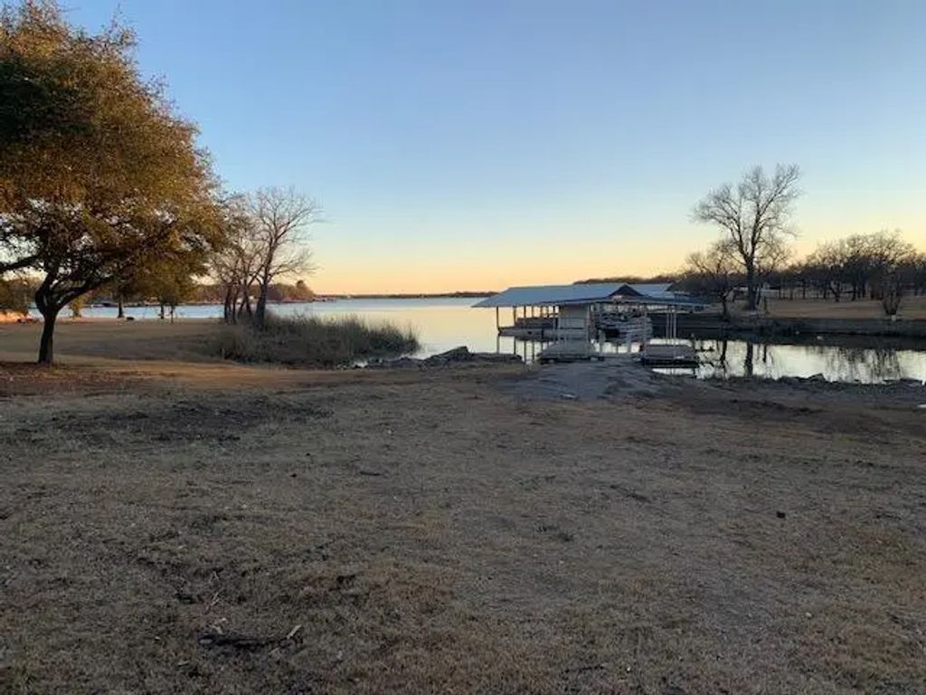 513 County Road 544, Eastland