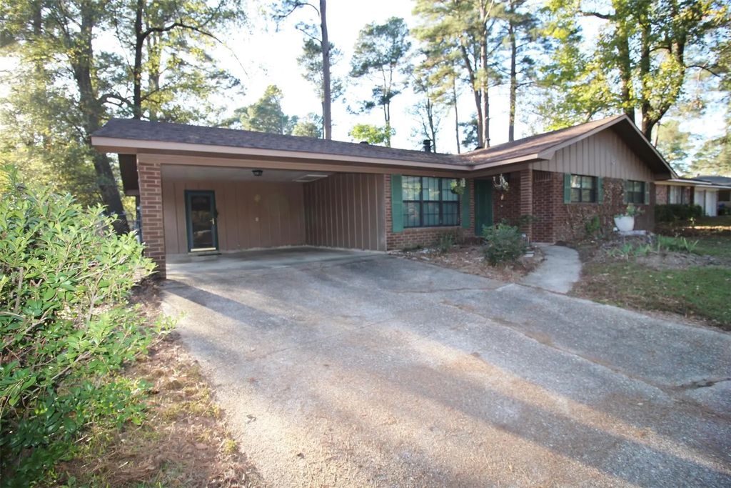 9438 Shartel Drive, Shreveport