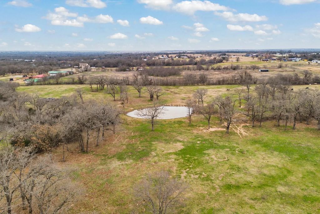 7461 County Road 1202, Cleburne