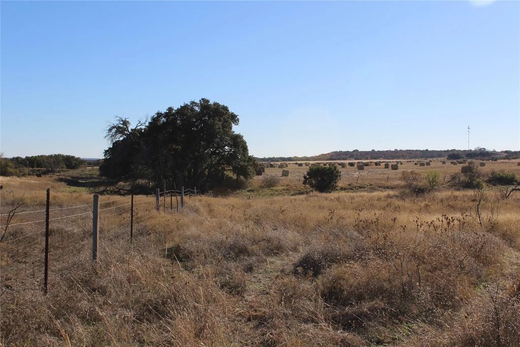 County Road 207, Blanket
