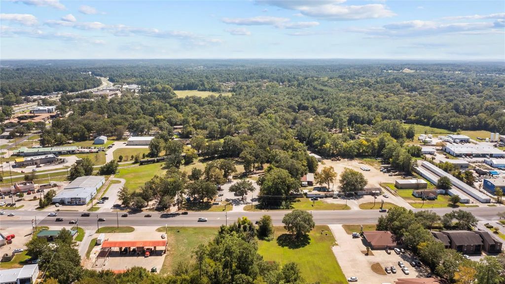 2301 W Frank, Lufkin