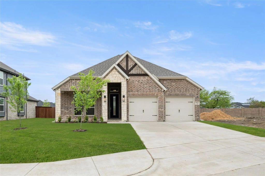 3742 Ironwood Street, Midlothian