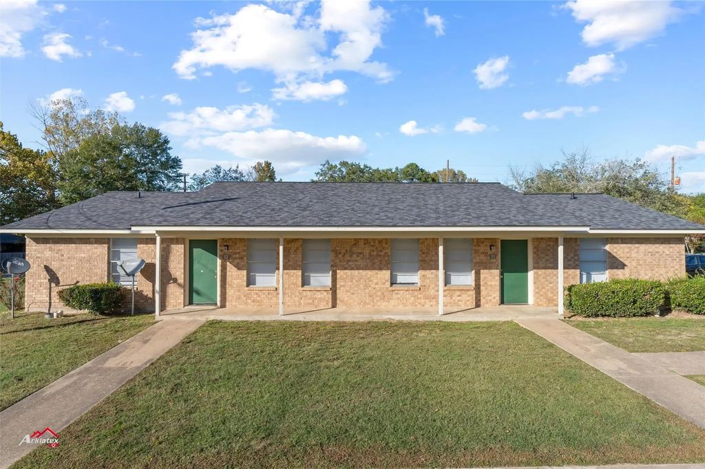 2900 S Fm 225, Henderson