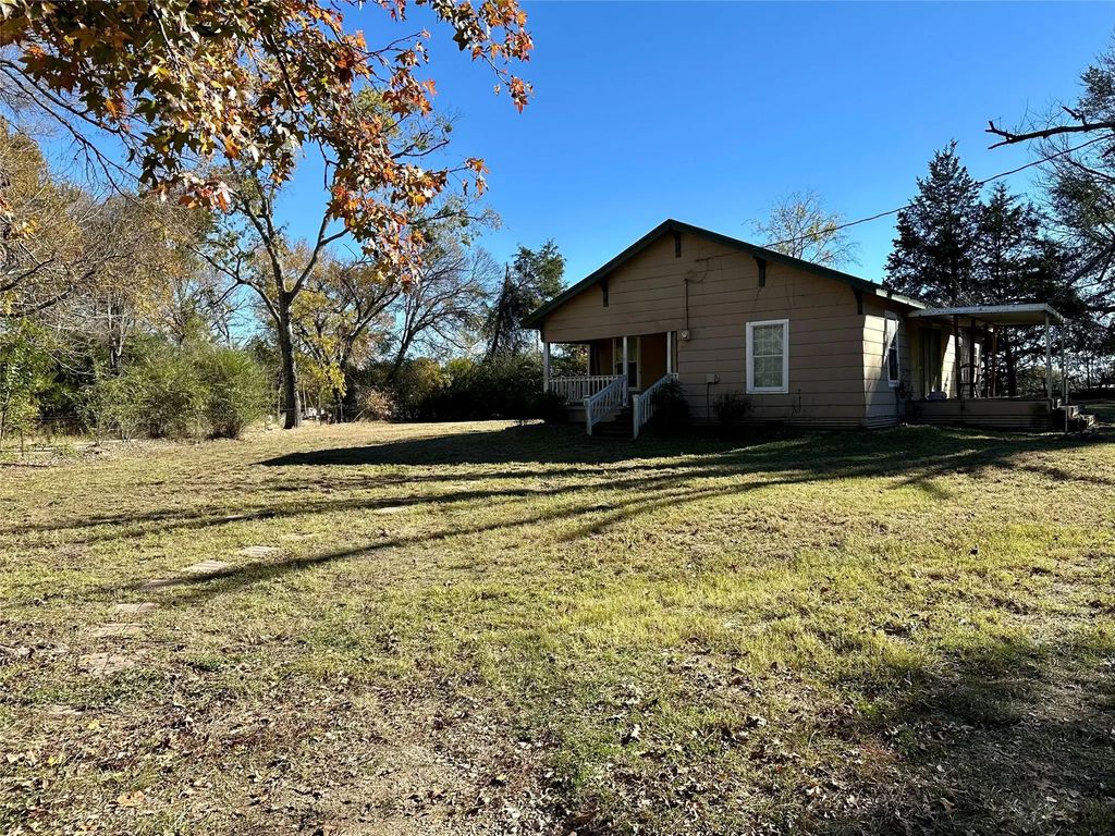 1055 Vz County Road 2106, Canton