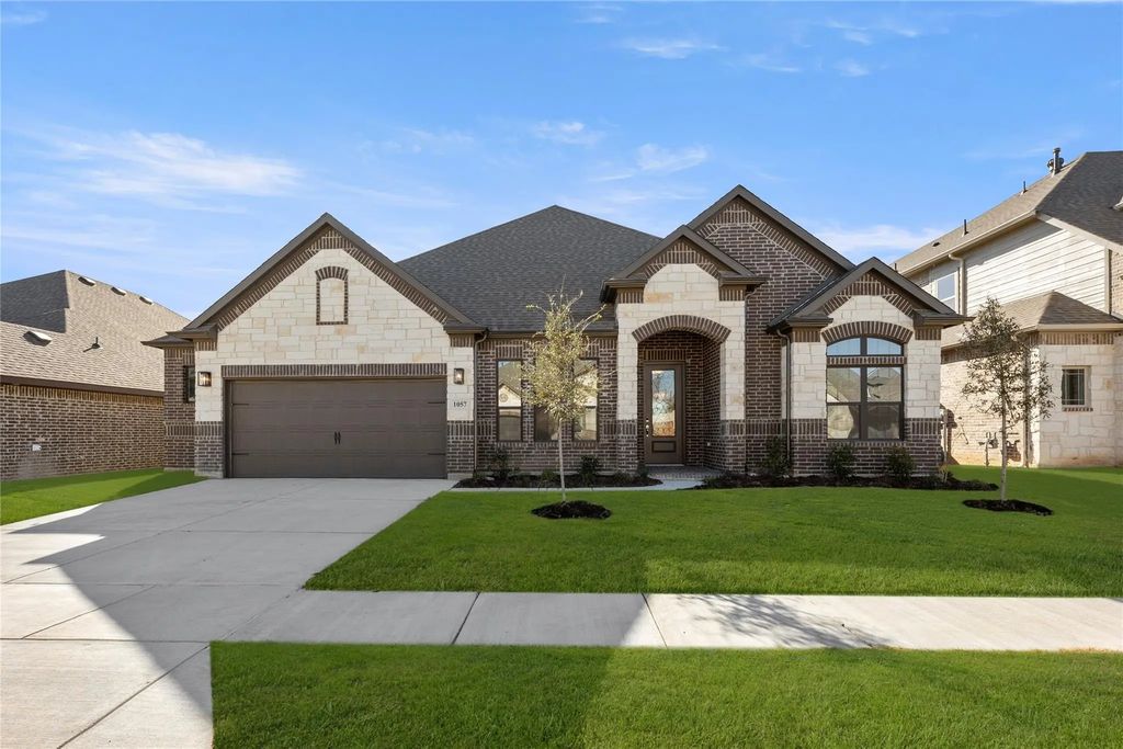 1057 Fleetwood Drive, Justin
