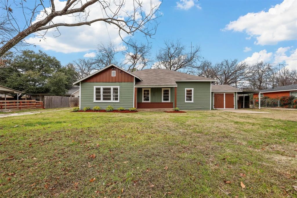 604 Country Club Road, Cleburne