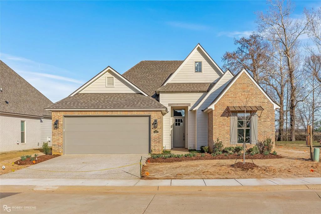 143 Arbor Place, Bossier City