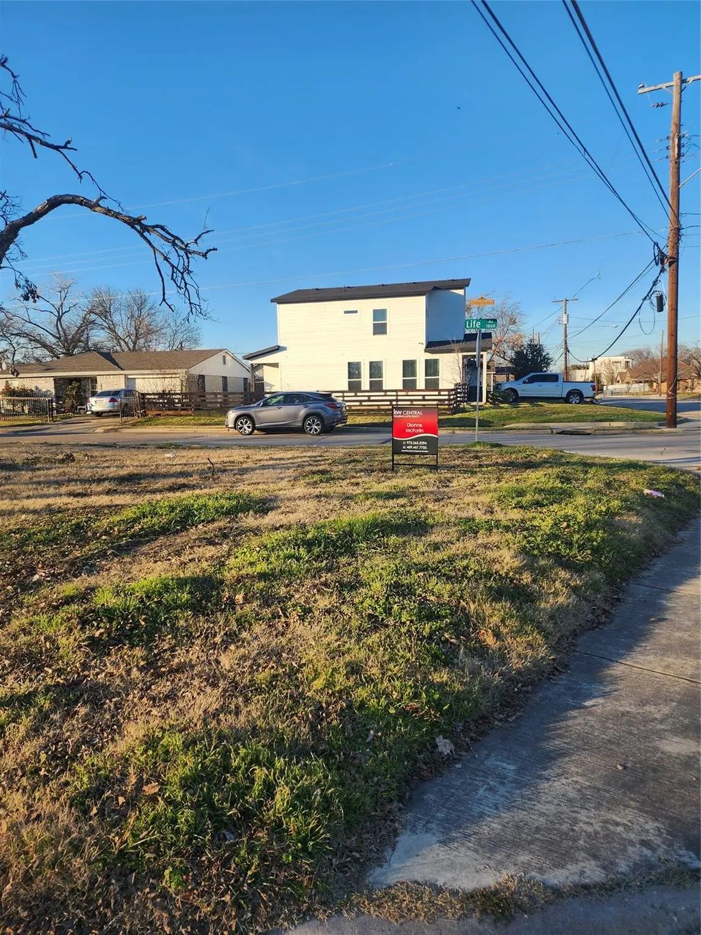 1804 Life Avenue, Dallas