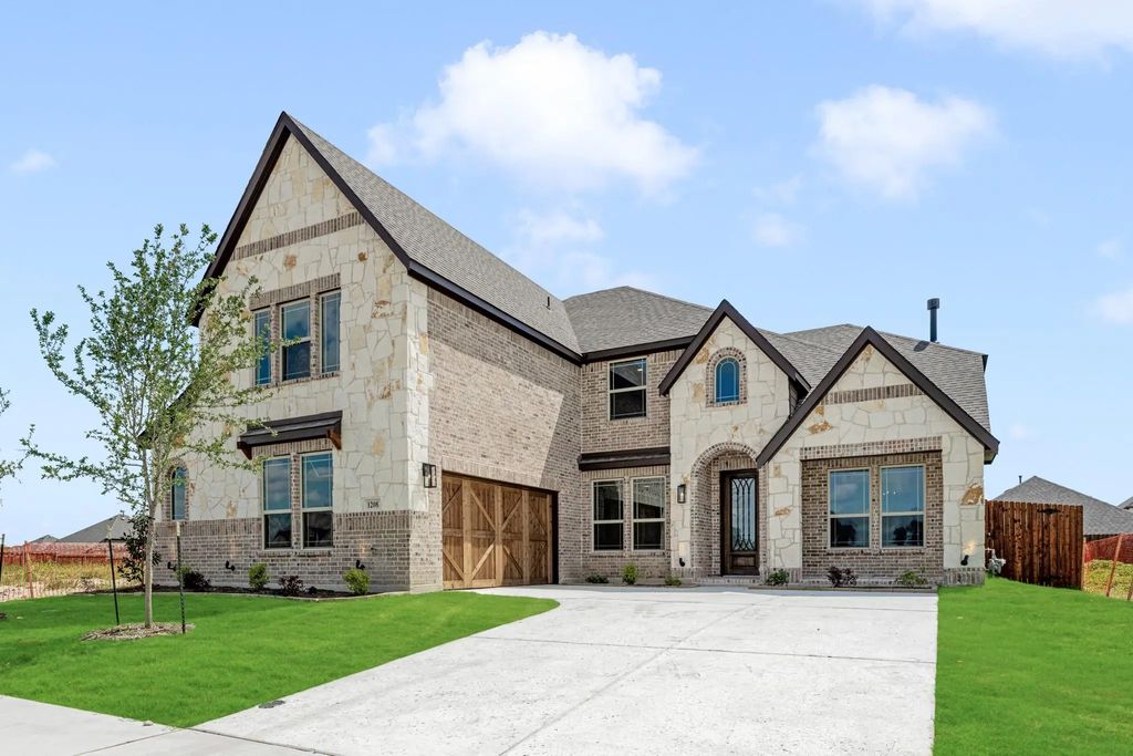 1208 Woodbine Drive, Red Oak