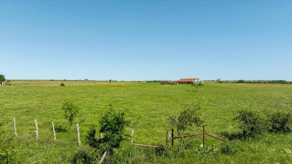 7805 County Road 210, Hico