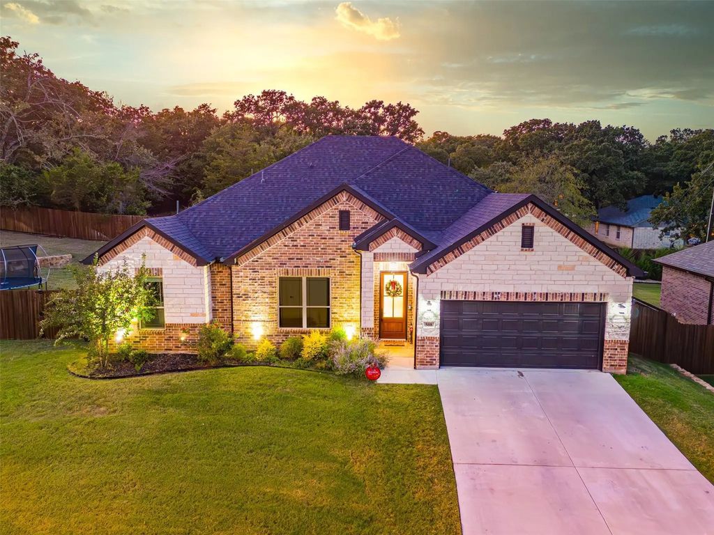 508 Woodland Drive, Azle