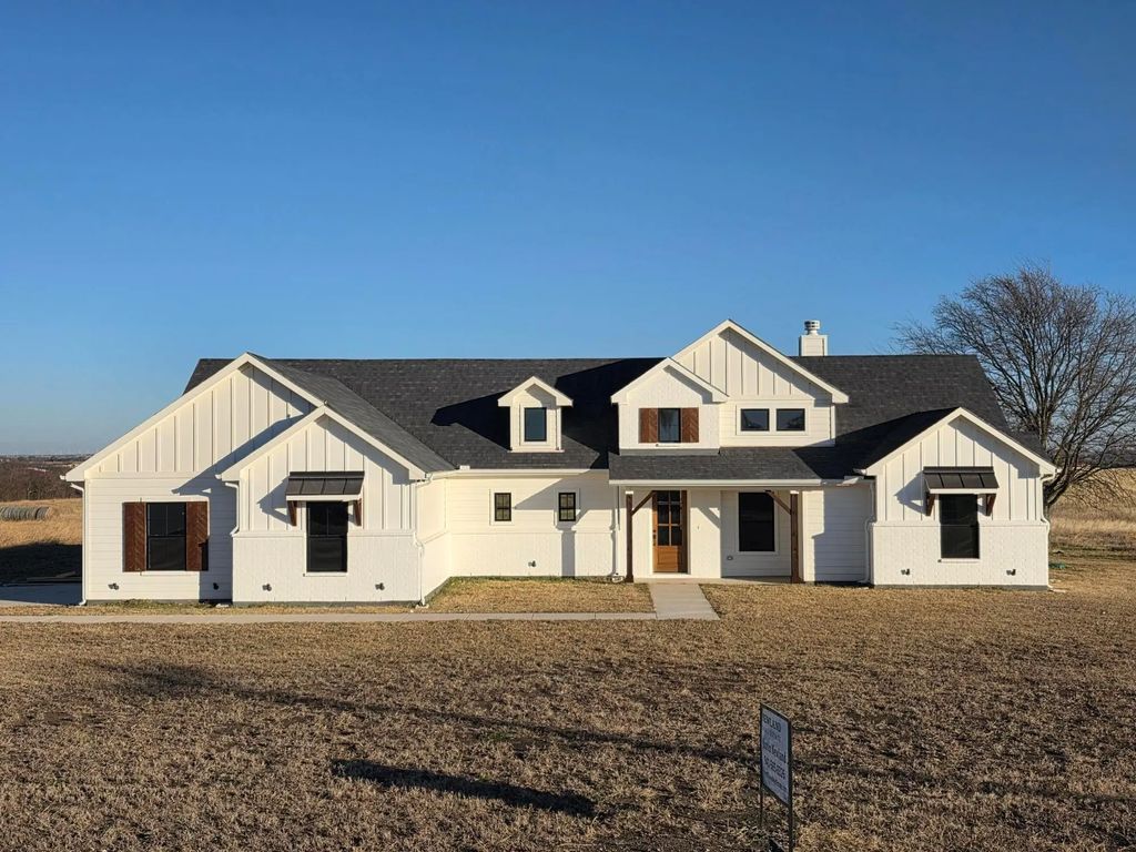 7236 Davidson Road, Sanger