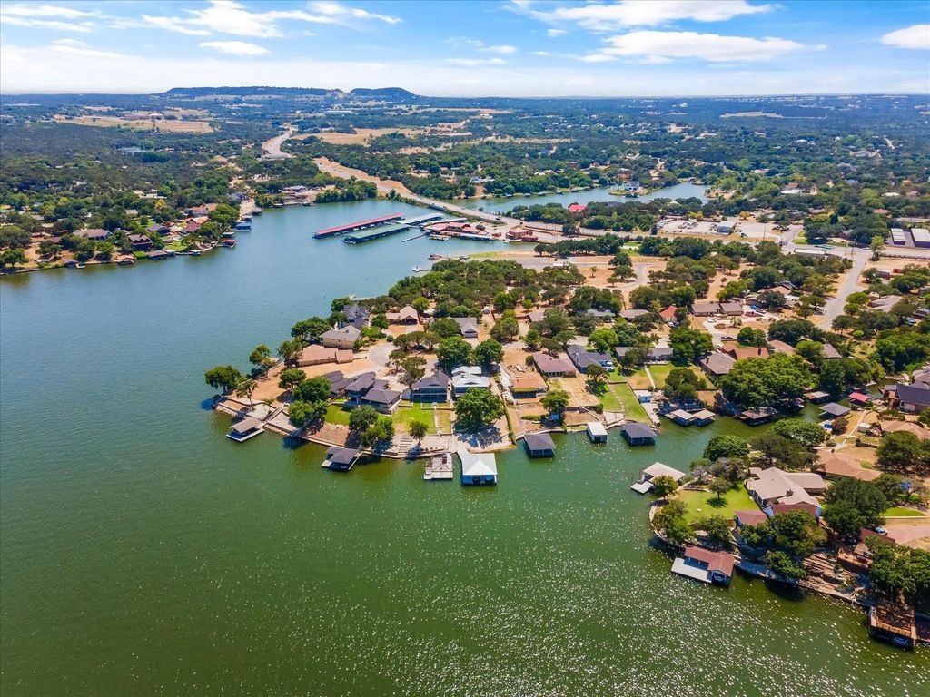 632 S Rough Creek Court, Granbury