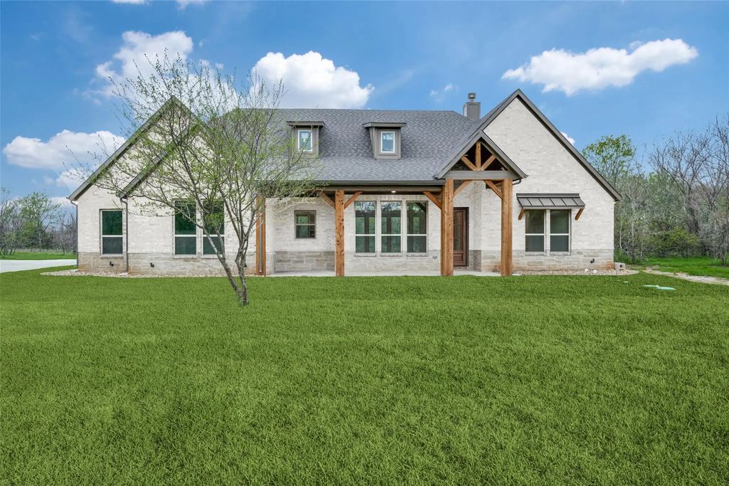 1004 Lake Prairie Trail, Fort Worth