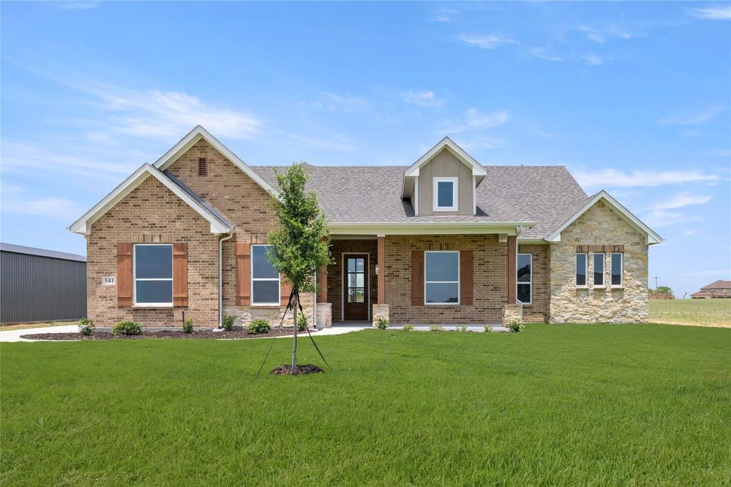 541 Cari Lynn Lane, Venus