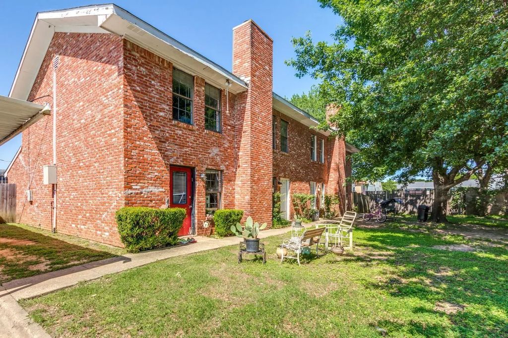 210 Rolston Road 8, Irving