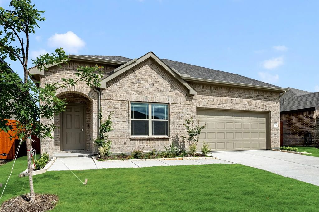 3219 Blossom Trail, Crandall