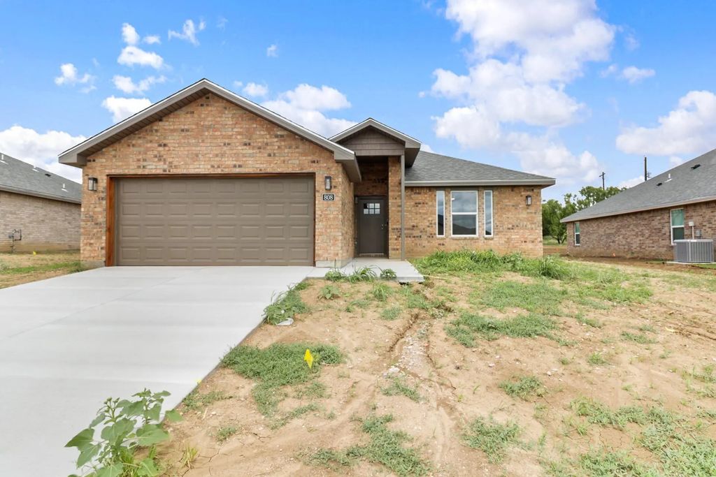 808 Bella Boulevard, Coleman