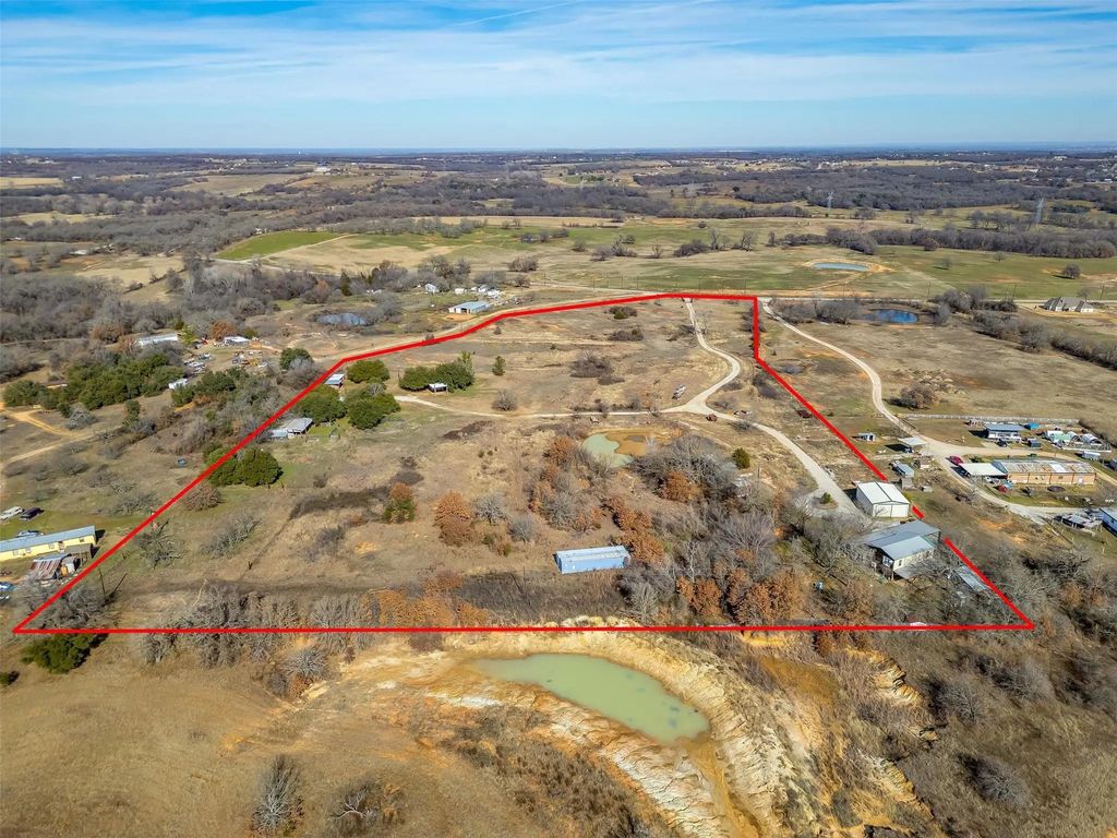2040 Erwin Road, Poolville
