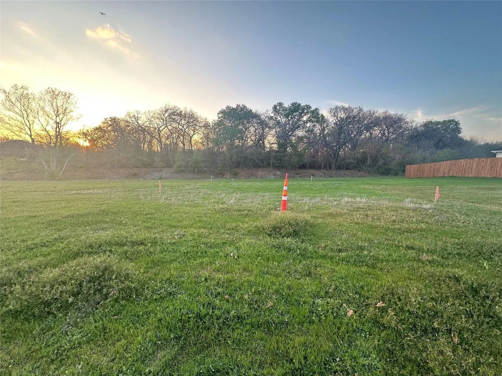 731 River Oak Way, Lake Dallas