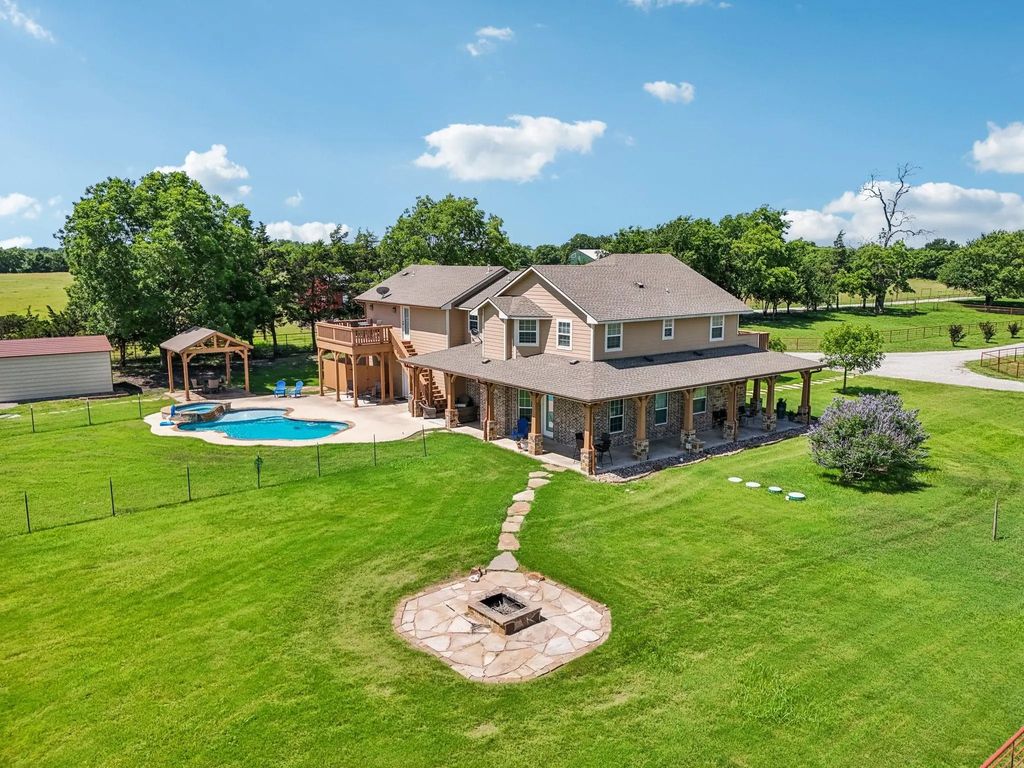 4359 County Road 4640, Trenton