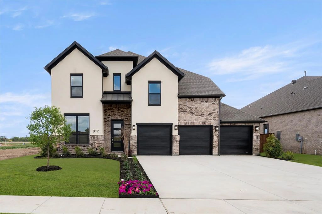812 Zenica Drive, Aledo