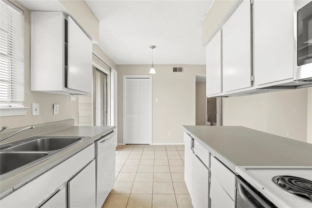1601 Mary K Lane, White Settlement