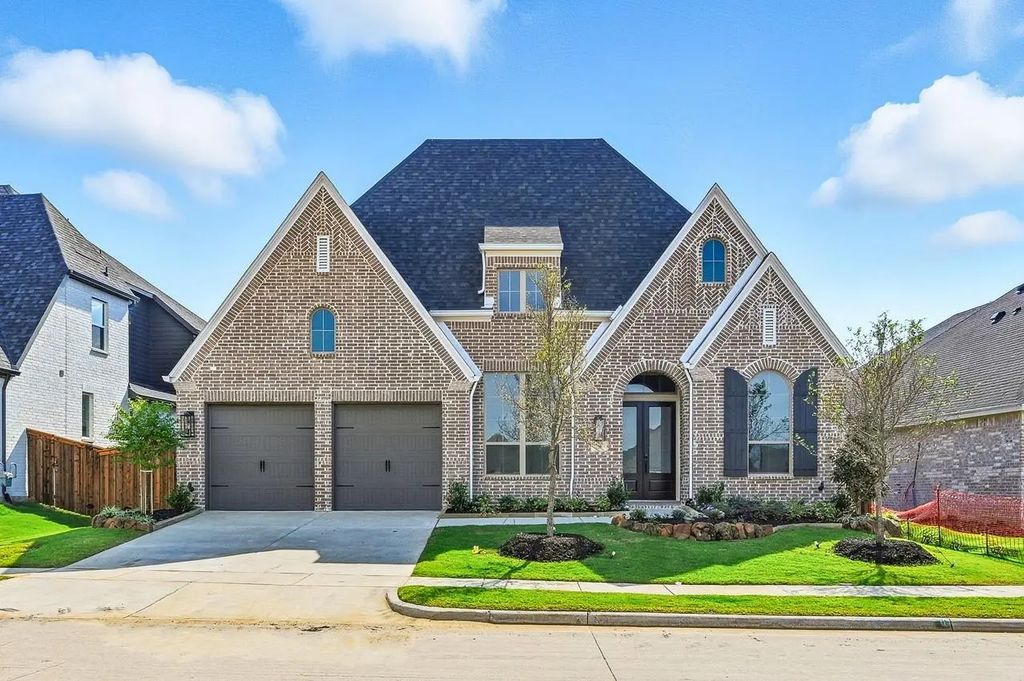 736 Bridle Path Parkway, Aubrey