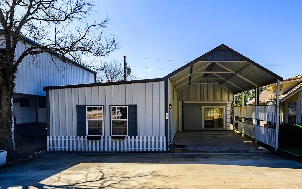 153 Yellowstone Drive, Whitney