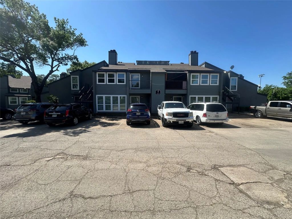 9696 Walnut Street 713, Dallas