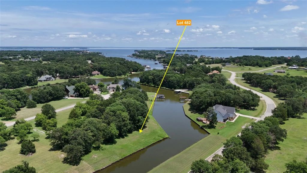 482 Canal Street, Corsicana
