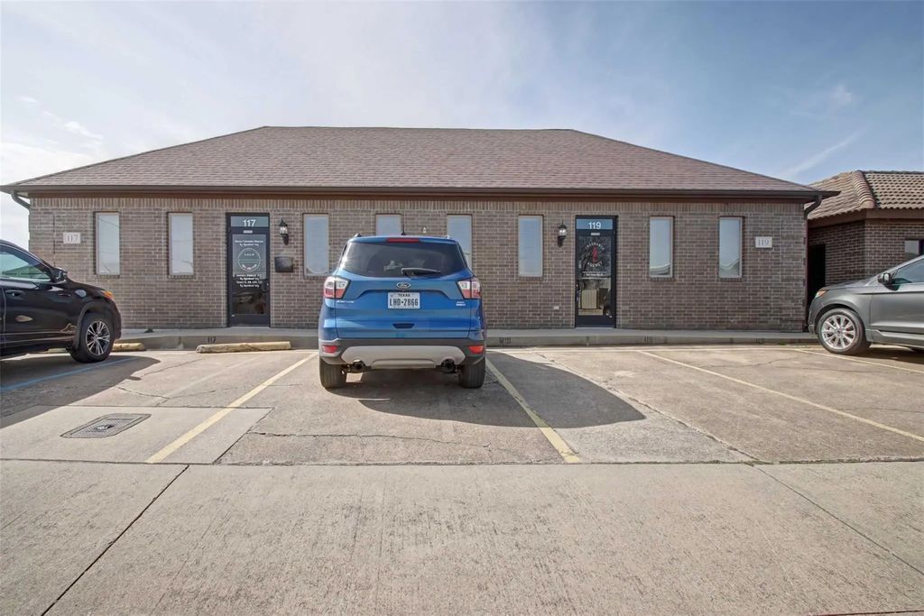 117 Hillery Street, Burleson