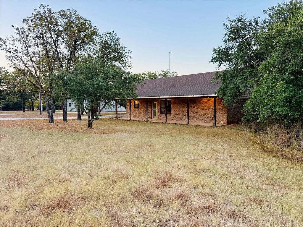 350 Private Road 1407, Morgan